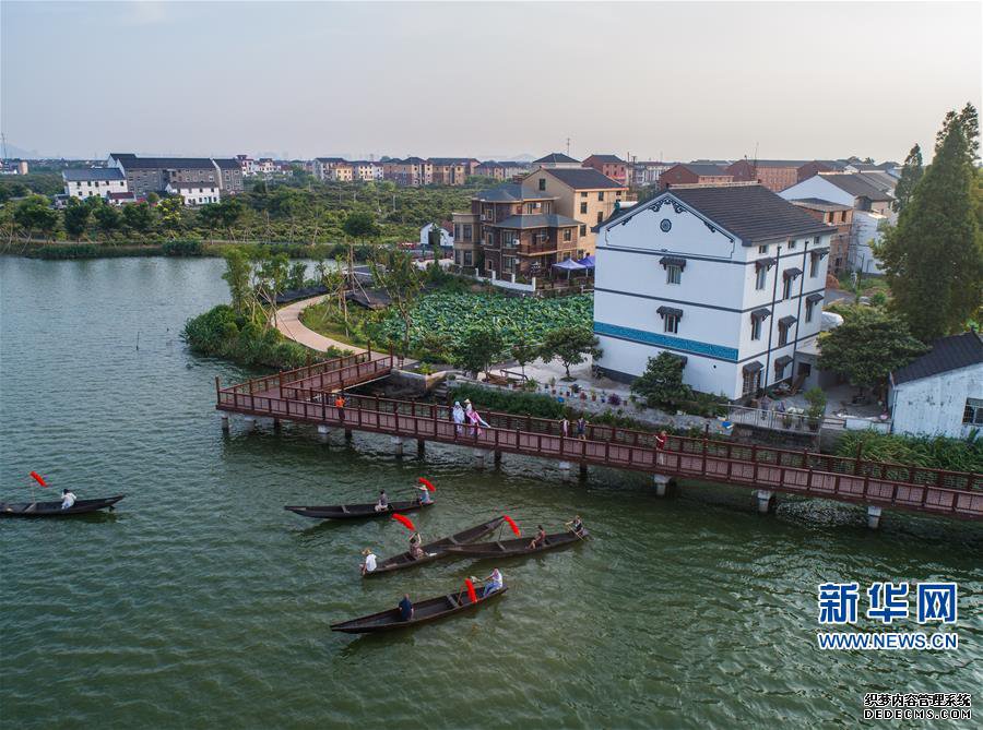 （美丽中国）（7）水上景观栈道扮靓江南水乡古镇