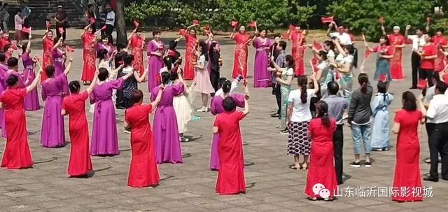 临沂国际影视城第八届板栗文化节，免费板栗等你捡